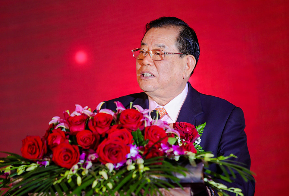 德業(yè)人將用心堅(jiān)守使命,<br>為實(shí)現(xiàn)夢想不懼櫛風(fēng)沐雨、砥礪前行。